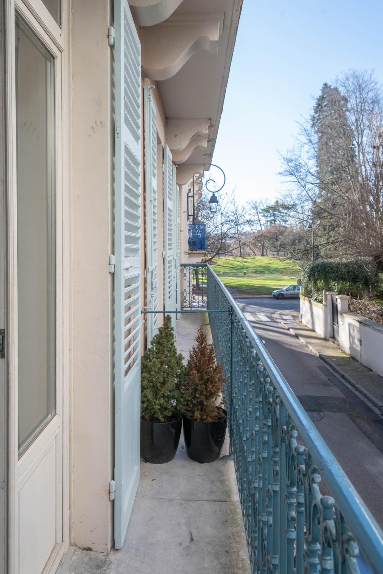 Residence Serbie - Appartements Design Et Climatises En Centre Ville Βισύ Εξωτερικό φωτογραφία