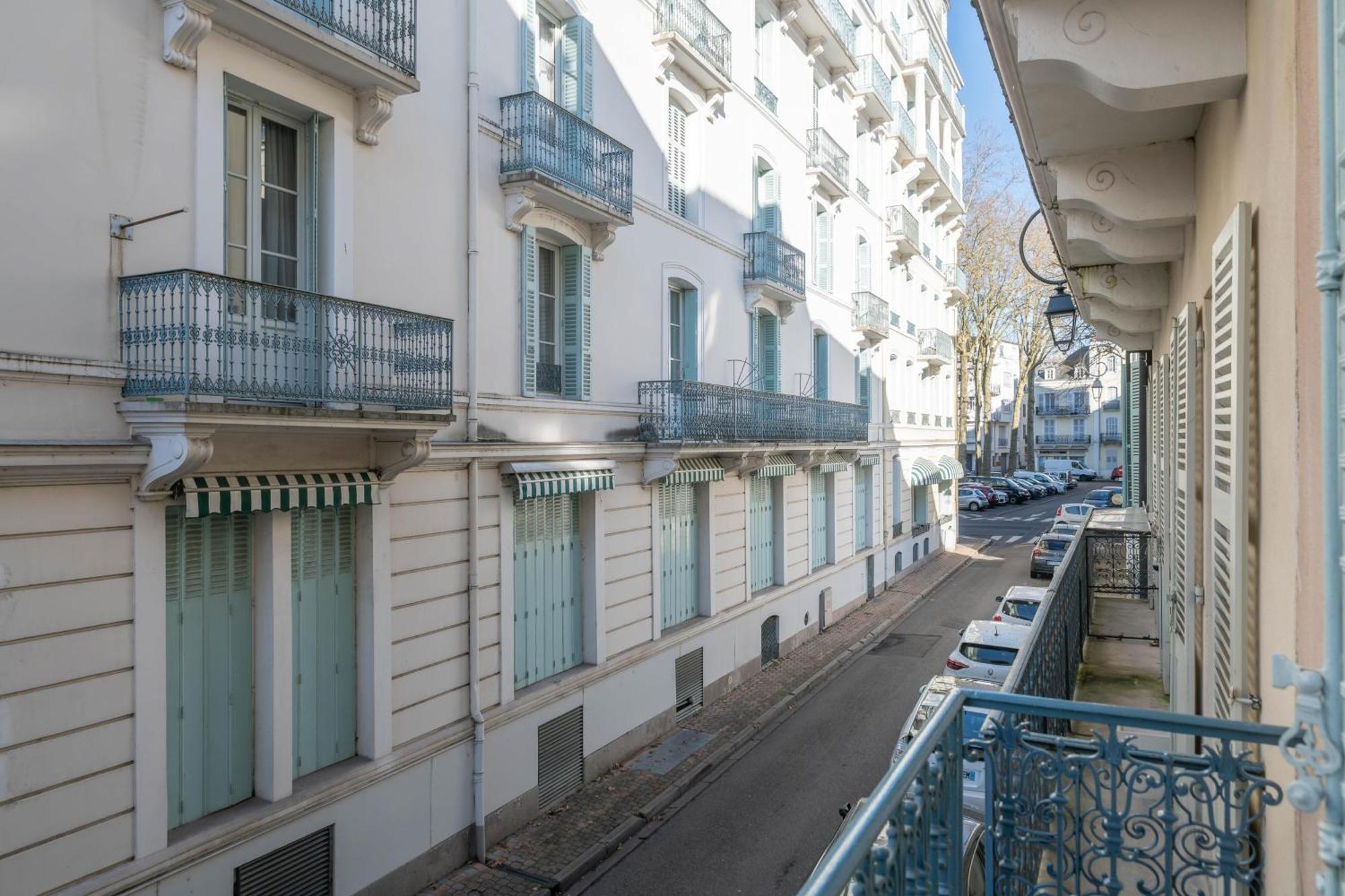 Residence Serbie - Appartements Design Et Climatises En Centre Ville Βισύ Εξωτερικό φωτογραφία