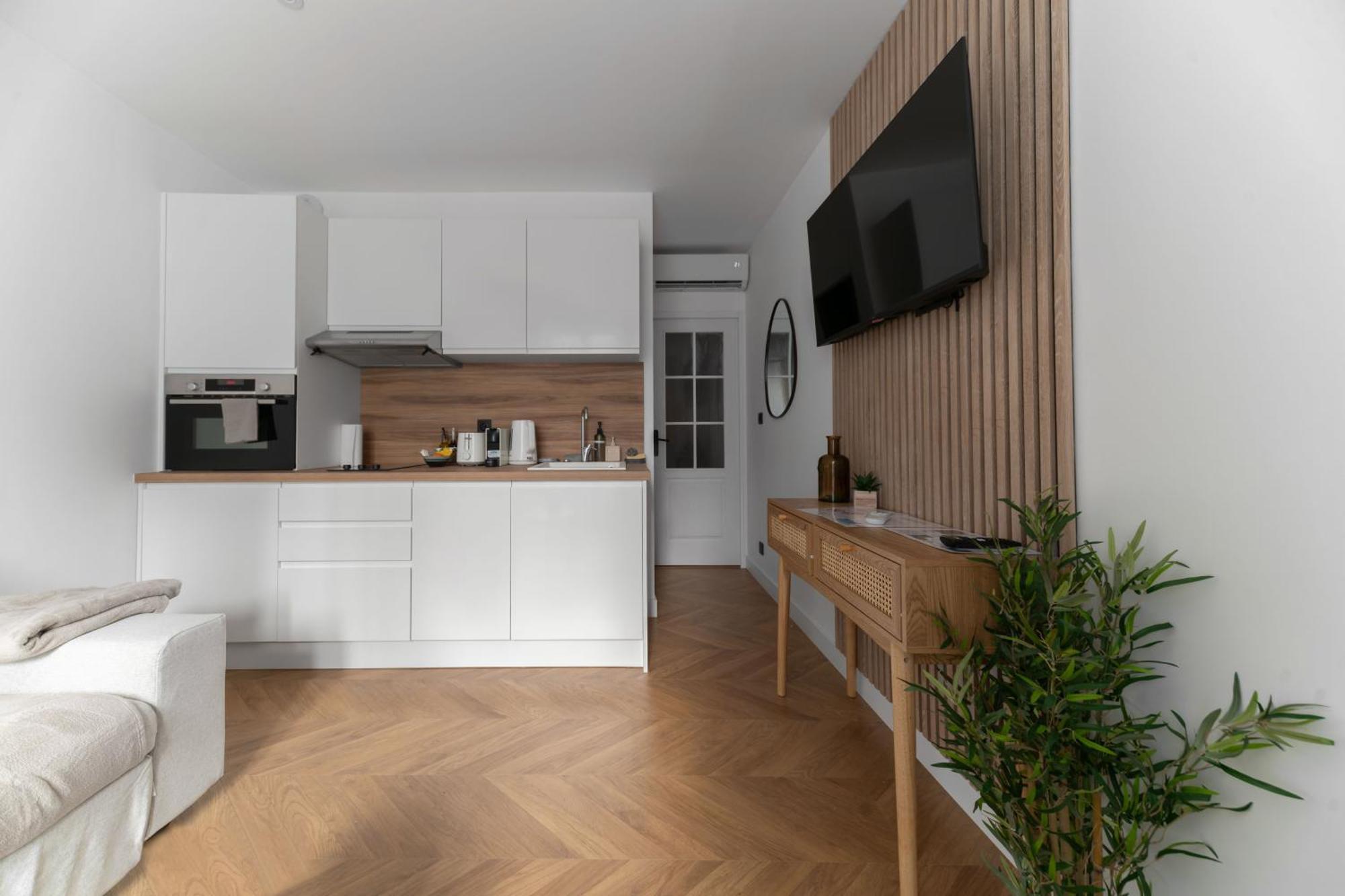 Residence Serbie - Appartements Design Et Climatises En Centre Ville Βισύ Εξωτερικό φωτογραφία